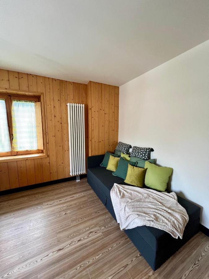 Il Pettirosso - Casa Vacanze บอร์มิโอ ภายนอก รูปภาพ