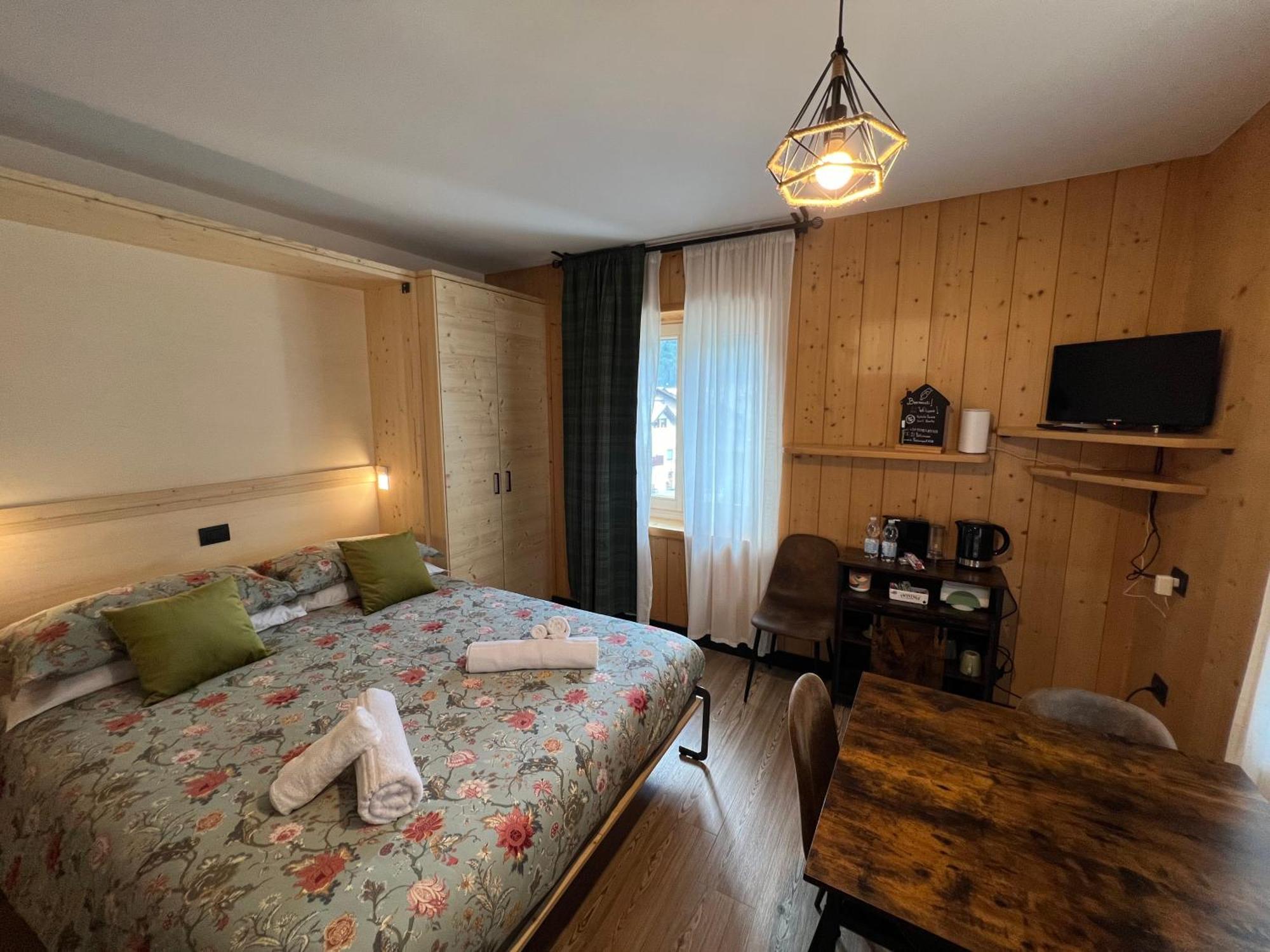 Il Pettirosso - Casa Vacanze บอร์มิโอ ภายนอก รูปภาพ
