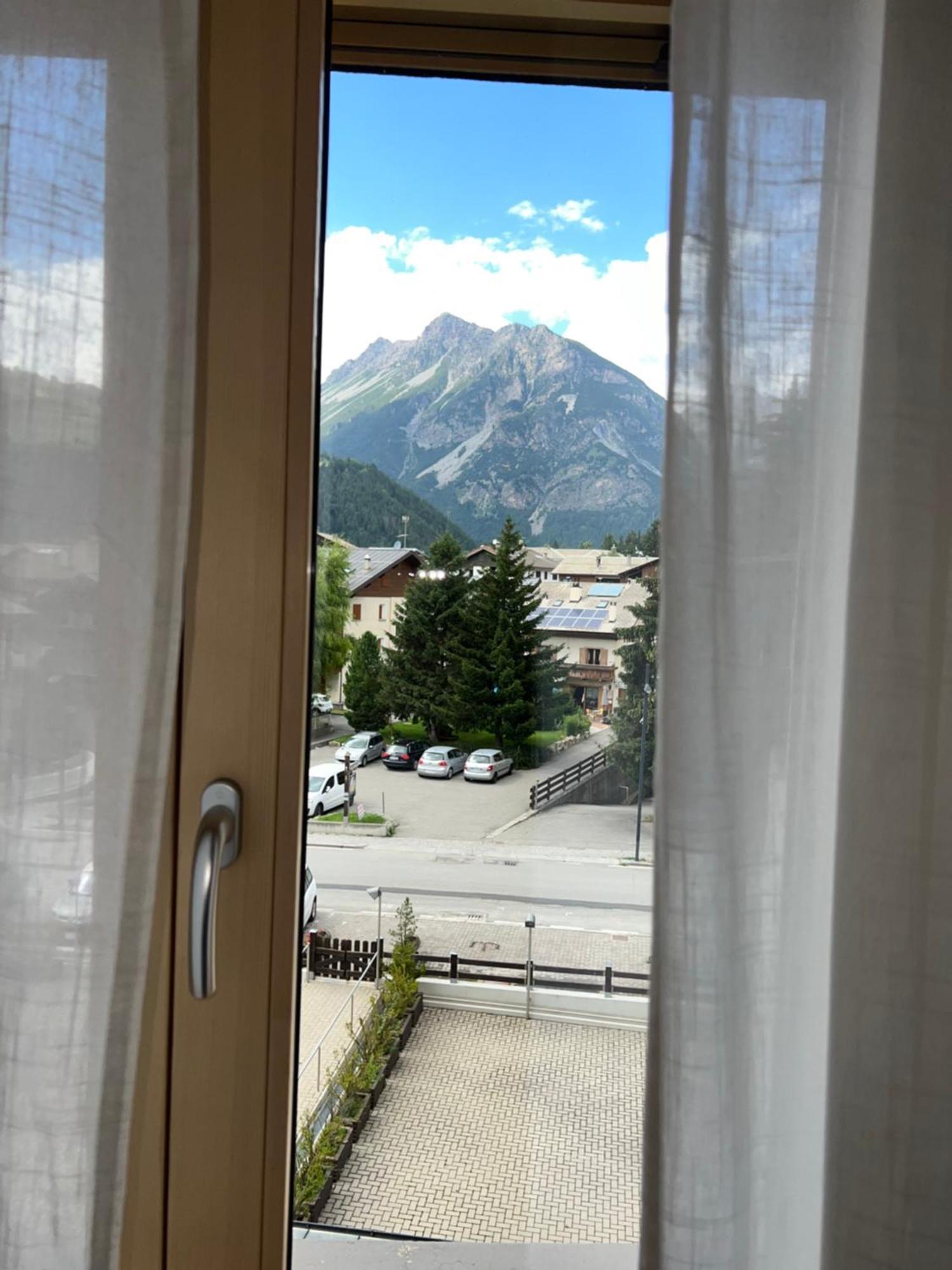 Il Pettirosso - Casa Vacanze บอร์มิโอ ภายนอก รูปภาพ